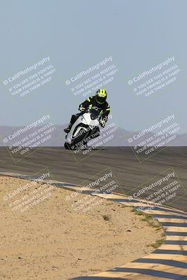 media/Mar-28-2022-Superbike Trackdays (Mon) [[b8603d0f67]]/Open Track Time/Turns 9 and 10/